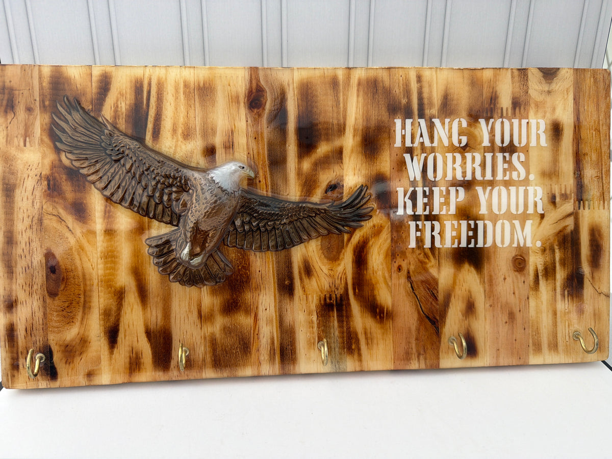 Bald Eagle Wall Plaque w/Hooks