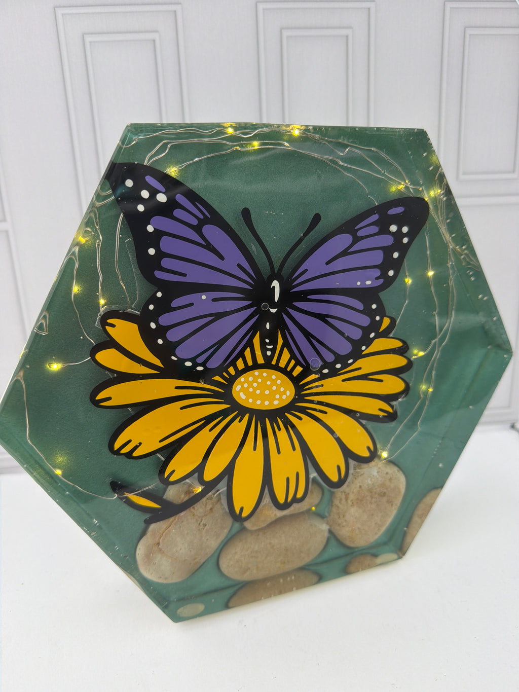 Butterfly w/Lights Hexagon Block