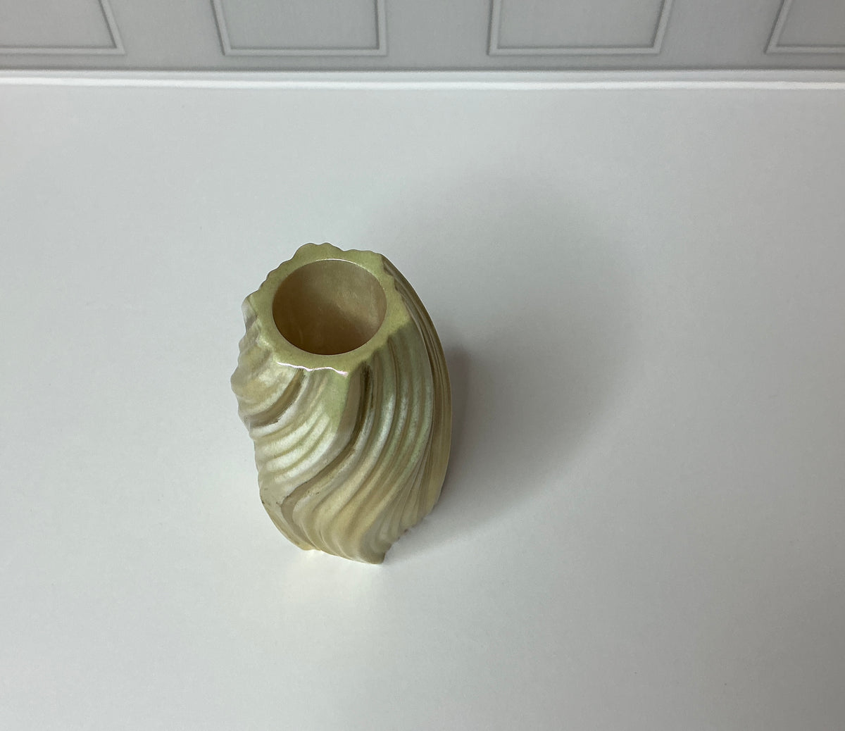 Swirl Vase Creamy Chameleon