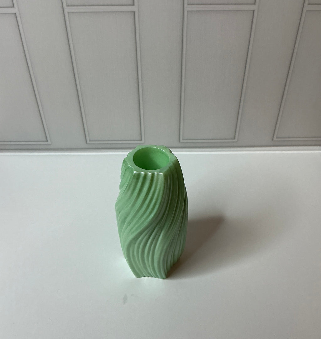 Swirl Vase Light Green